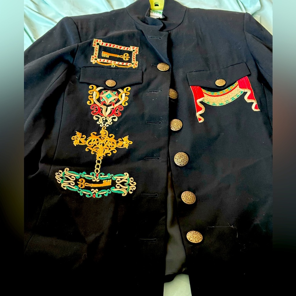 Ladies embroidered long jacket